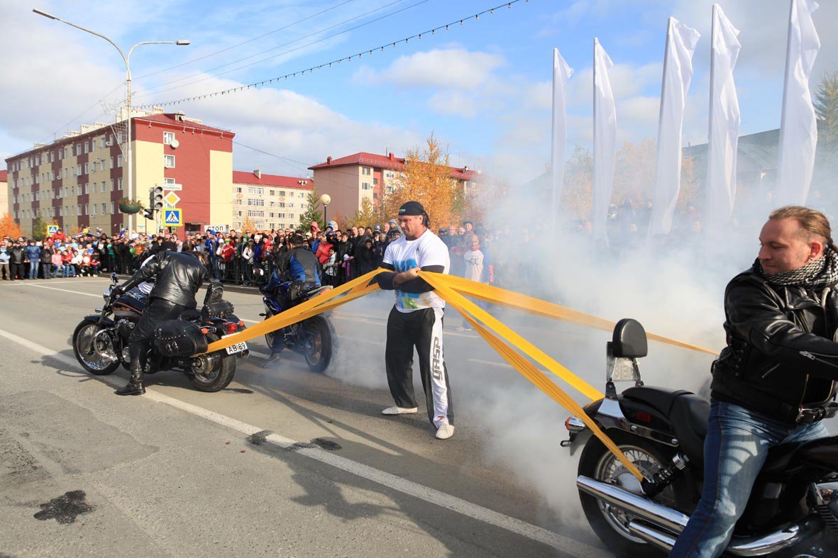 Город жил, город жив, город будет жить!