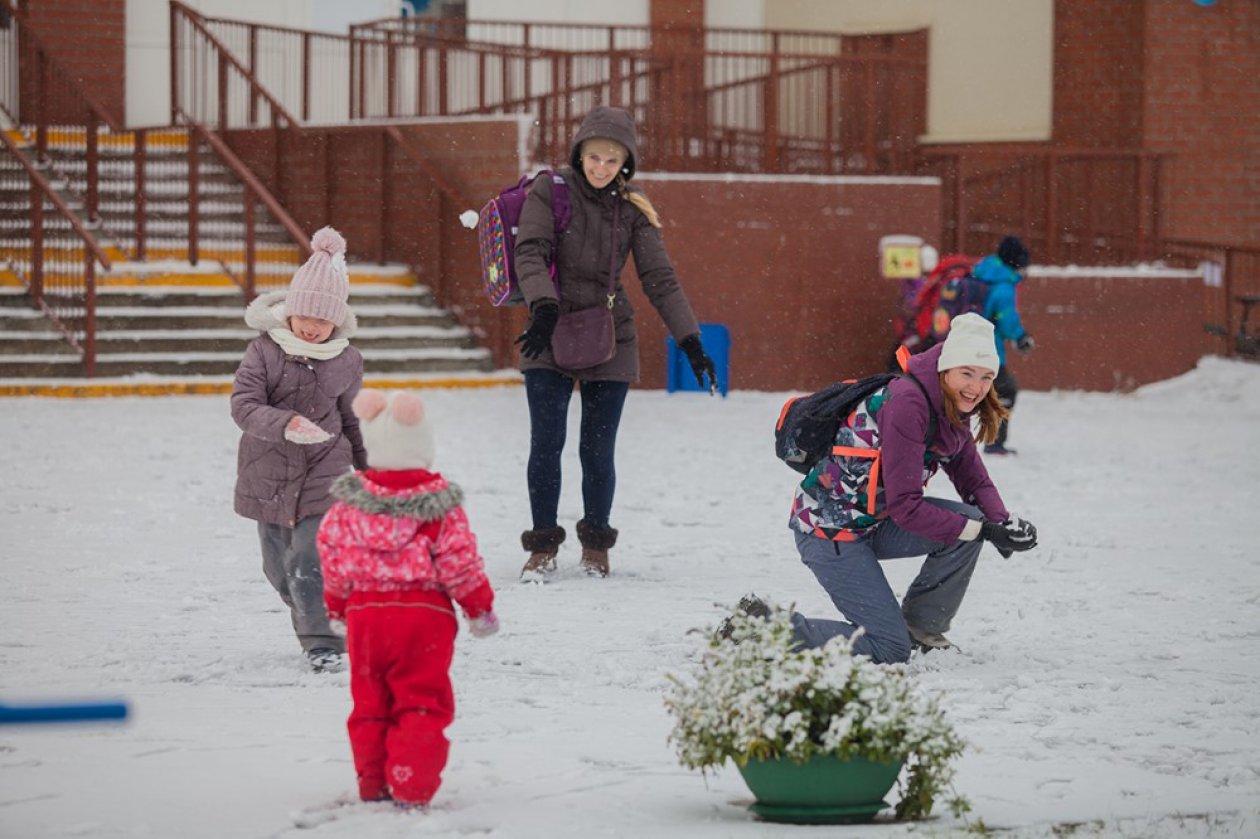 Снег рисует радость