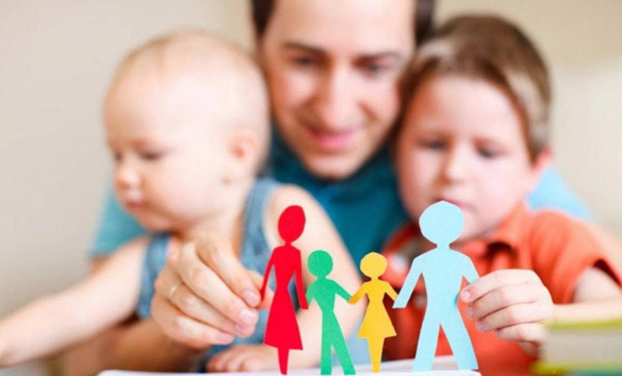 Школа приёмных родителей проводит набор в Салехарде