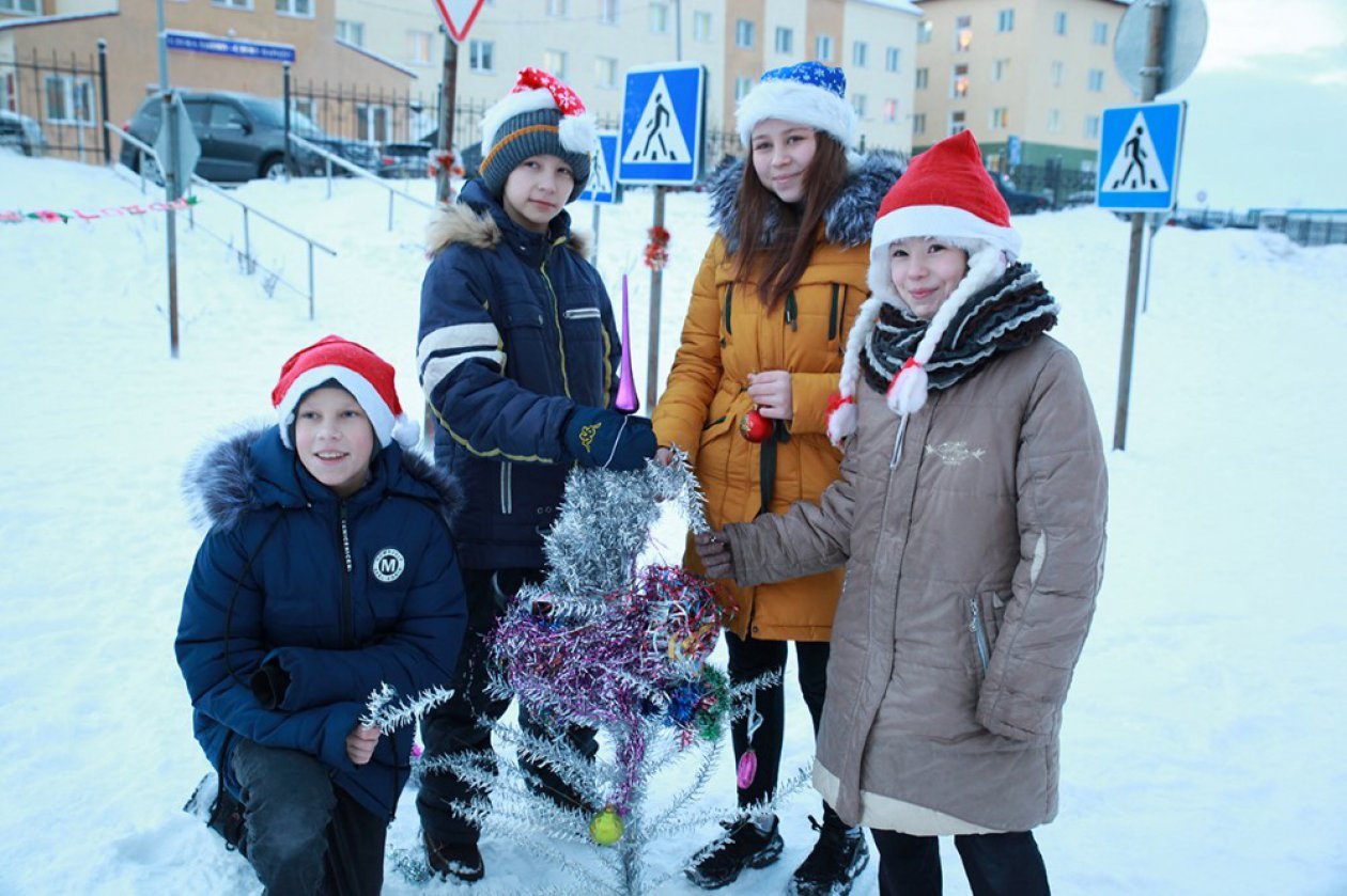 Встречаем всем двором