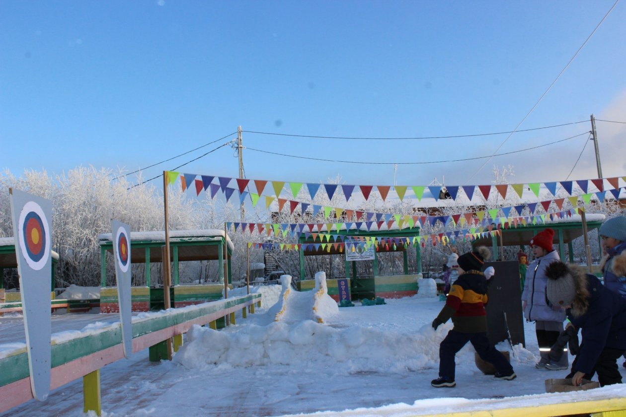 Наш снежный городок