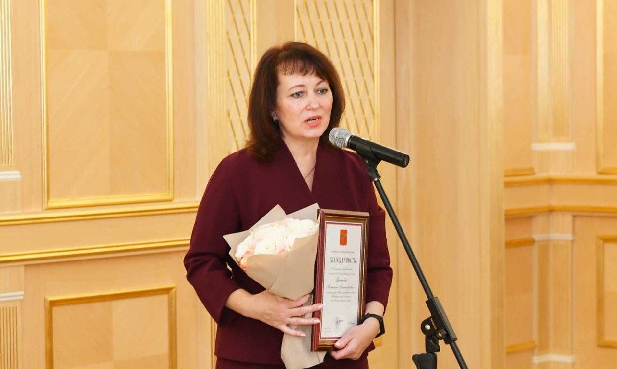 Дмитрий Артюхов вручил жителям округа государственные награды РФ и награды ЯНАО