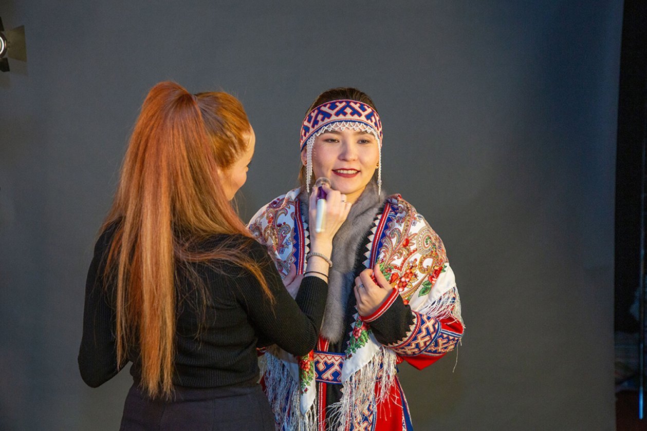 В хороводе культур